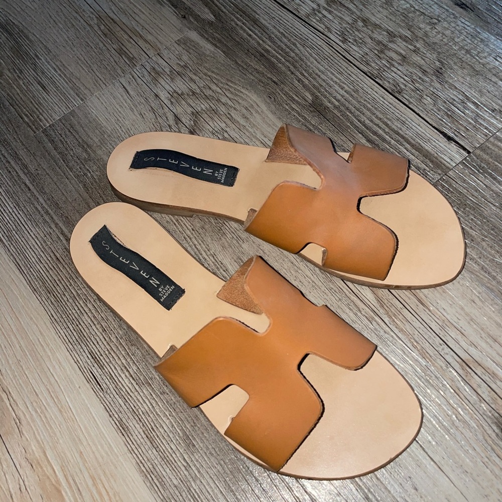 Steve Madden Slides